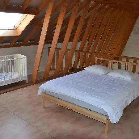 In Peaceful Setting And Large Garden Holiday home