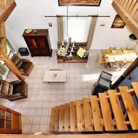 Holiday home In Peaceful Setting And Large Garden *